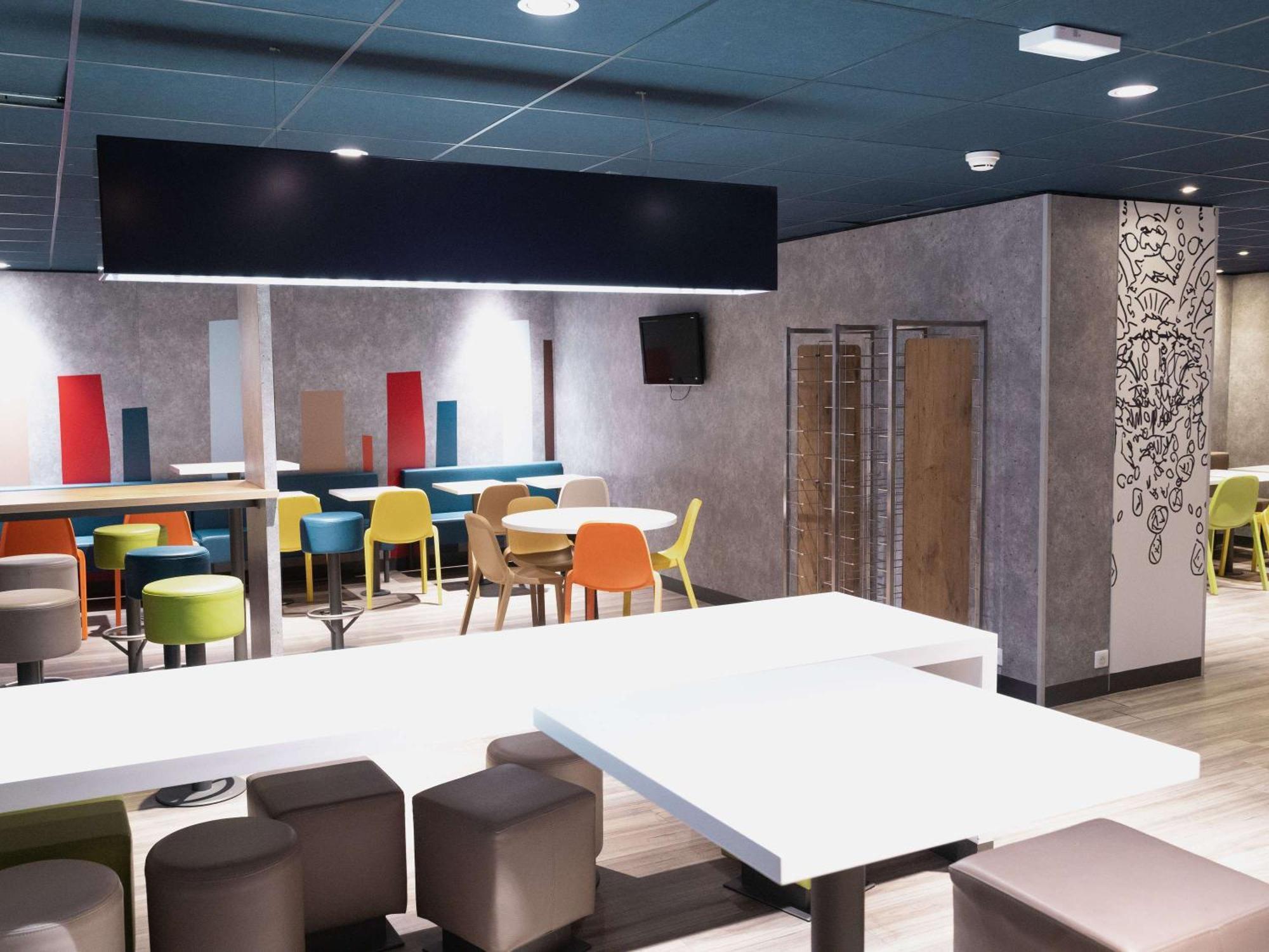 Ibis Budget Les Bains Hotel